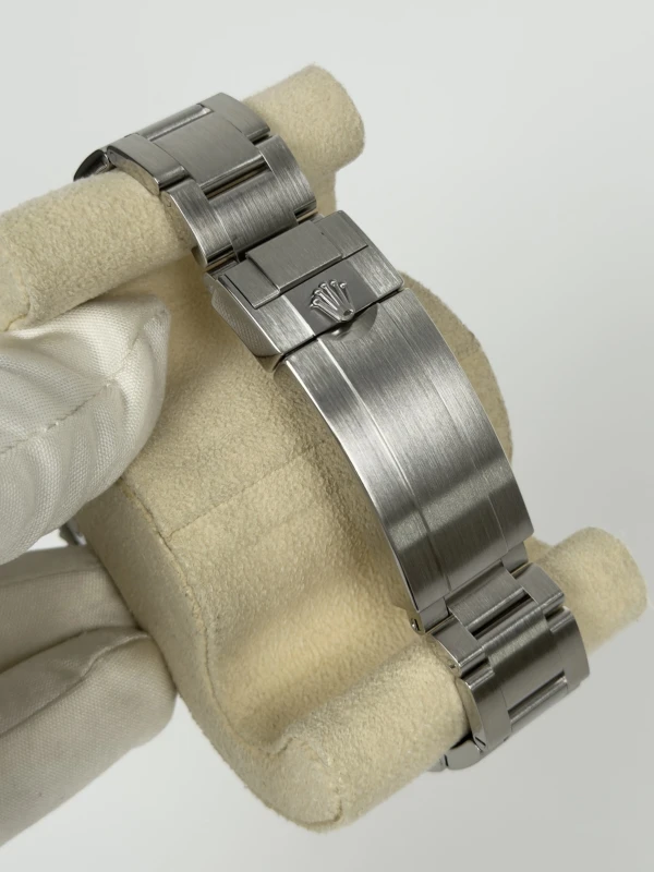 Rolex 4000 126600-0001 4