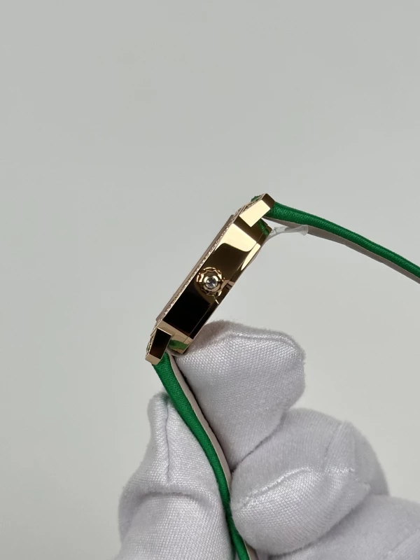 Harry Winston Emerald Quartz 24 mm EMEQHM18RR014 6