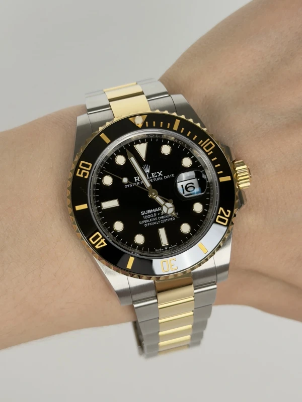 Rolex Date 41 mm Steel and Yellow Gold 126613ln-0002 4