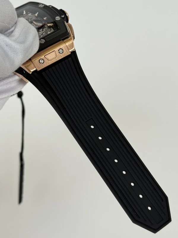 Hublot KING GOLD CERAMIC 642.OM.0180.RX 7