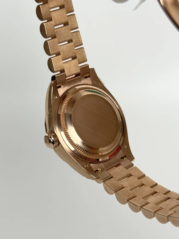 Rolex 28 mm Everose Gold  279135rbr-0010 7