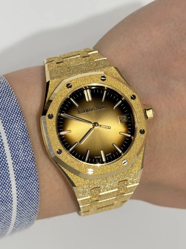 Audemars Piguet Selfwinding 37 mm Special edition  15550BA.GG.1356BA.01 5