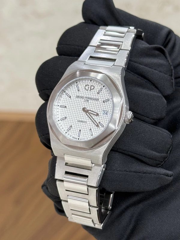 Girard Perregaux 34 mm 80189-11-131-11A 7