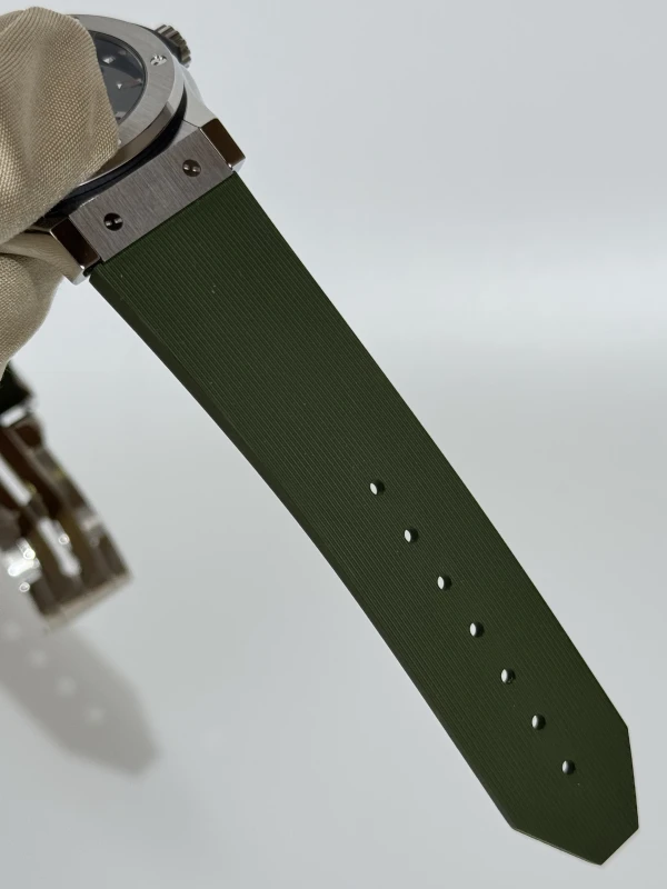 Hublot Automatic 42 mm 542.NX.8970.RX 5