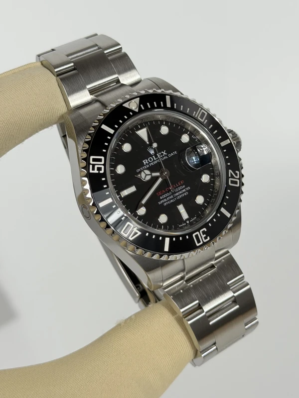 Rolex 4000 126600-0001 2