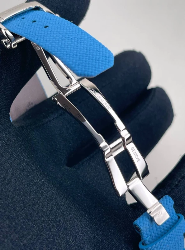 Patek Philippe Lady 7010 7010G-013 6