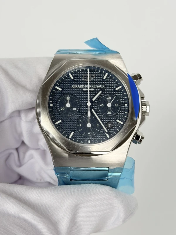 Girard Perregaux Chronograph 42 mm 81020-11Z431-11A 3