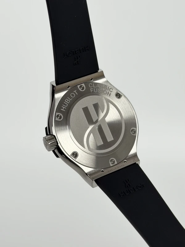 Hublot 33 MM Quartz Titanium 581.NX.1470.RX.1704 7