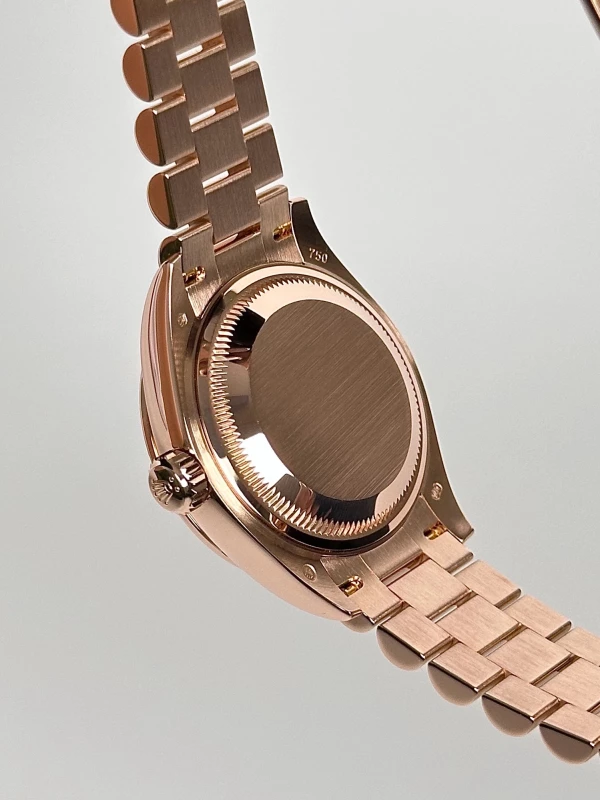 Rolex 28 mm Everose Gold  279135rbr-0001 8