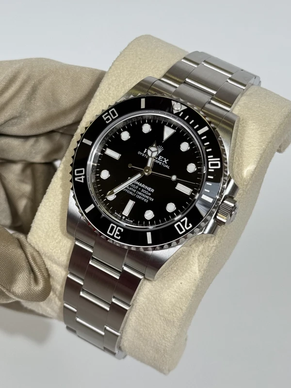 Rolex 41 mm Steel 124060-0001 3