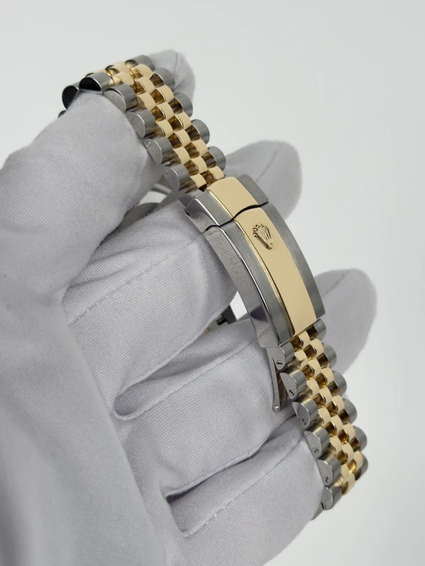 Rolex 36mm Steel and Yellow Gold 126233-0023 3