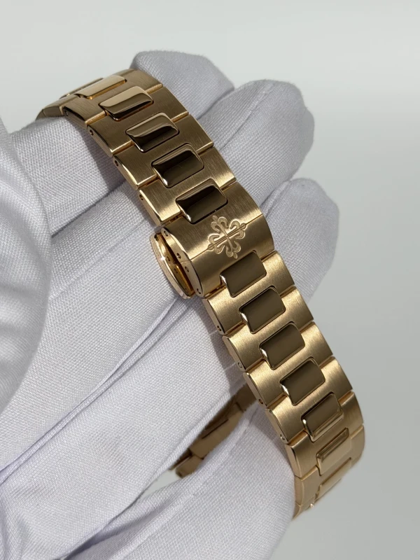 Patek Philippe Lady 7010/1R-011 4