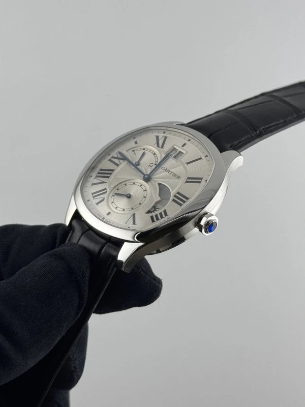Cartier de Cartier Large Date Retrograde GMT WSNM0005 5