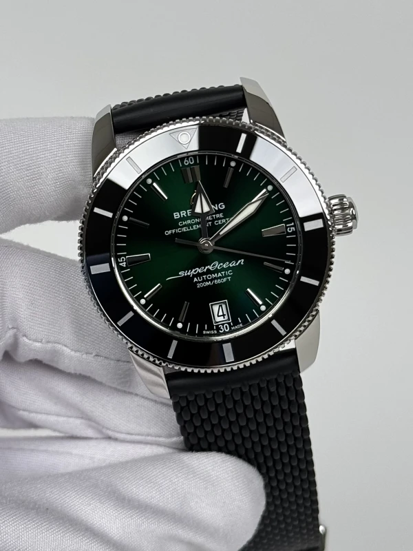 Breitling HERITAGE B20 AUTOMATIC 42 AB2010121L1S1 3