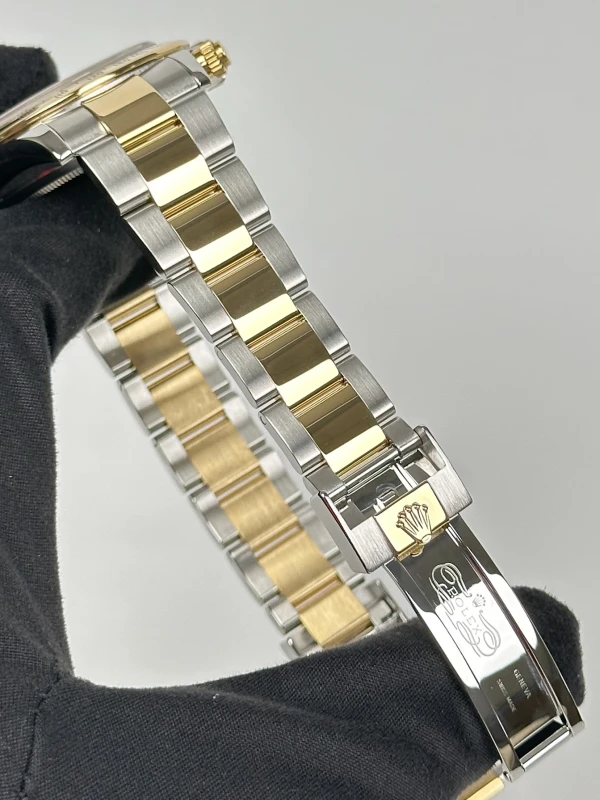 Rolex Cosmograph 40mm Steel and Yellow Gold 116523-0041 6