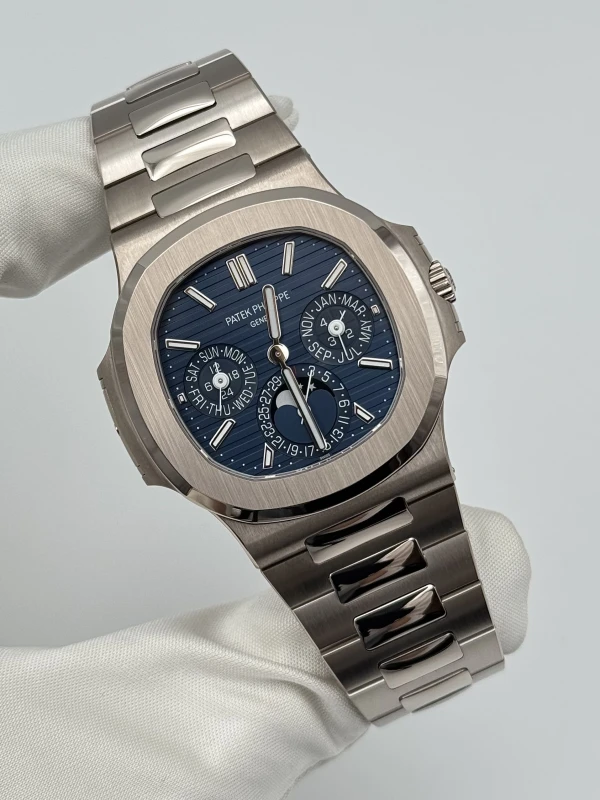 Patek Philippe 5740 5740/1G-001 2