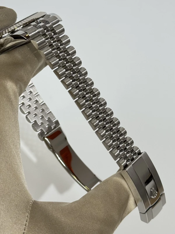 Rolex 41 mm, Oystersteel and white gold 126334-0022 3