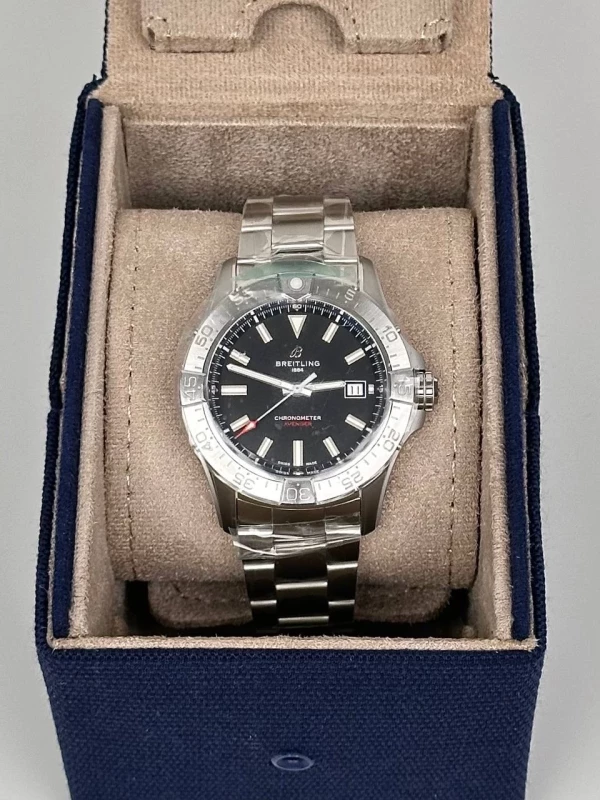 Breitling AVENGER AUTOMATIC 42 A17328101B1A1 5