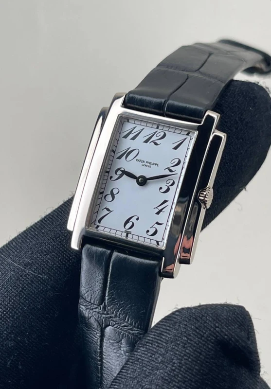 Patek Philippe White Gold Quartz 4824G 2