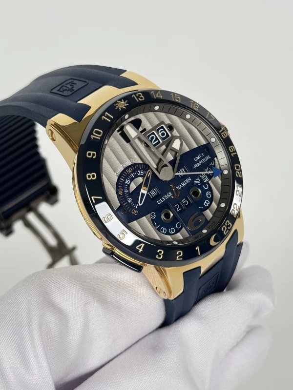 Ulysse Nardin El Toro GMT ± Perpetual 326-00-3 3