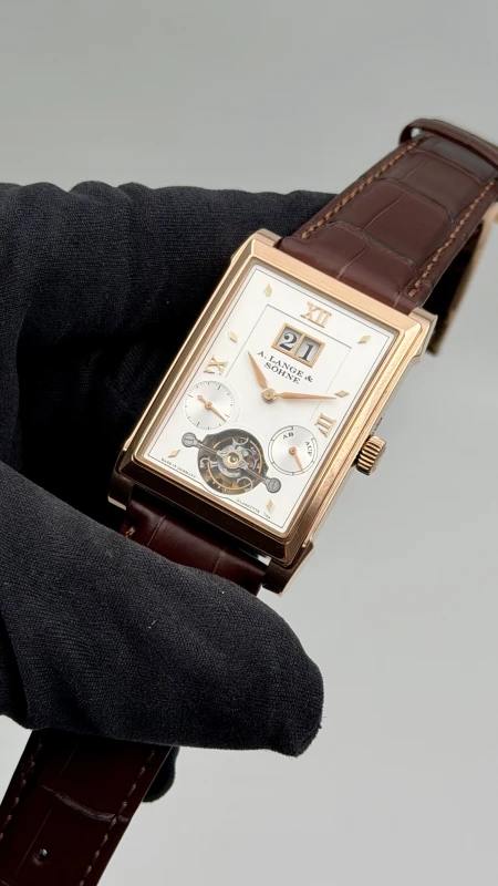 A. Lange & Sohne 703.032 3