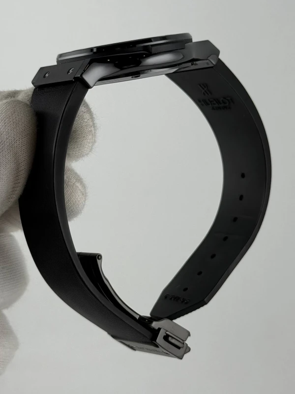 Hublot  Black Magic 542.CM.1770.RX 4