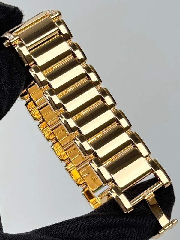 Patek Philippe 4910/1201R 7