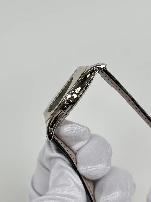 Patek Philippe 5205G-001 5205G-001 6