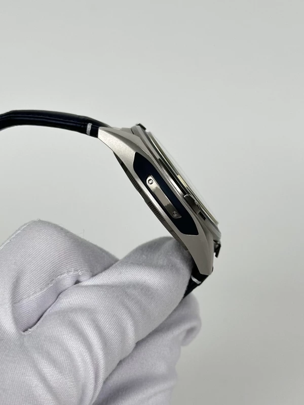 Ulysse Nardin Vision 2505-250 5