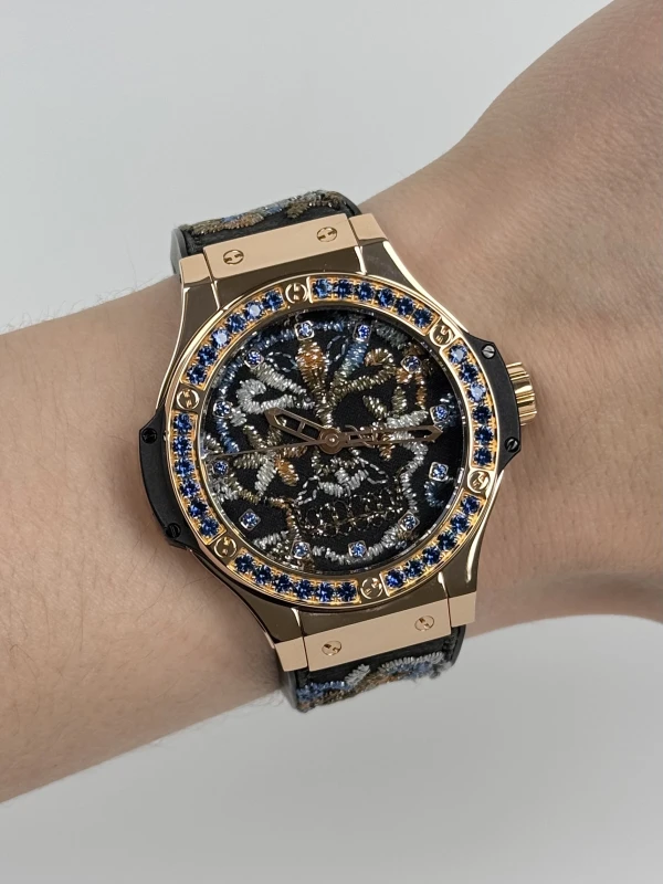 Hublot Broderie Sugar Skull Gold  343.PS.6599.NR.1201 8