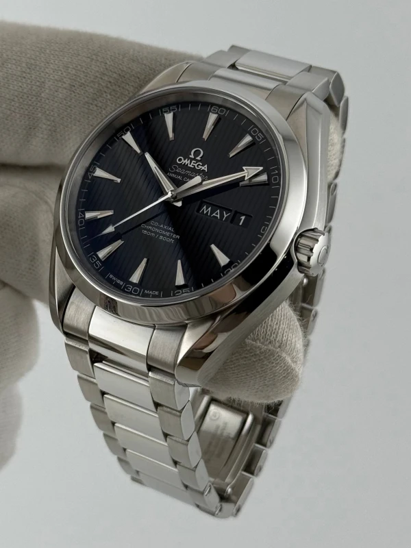 Omega Aqua Terra 150M Omega Co-Axial Annual Calendar 43 mm 231.10.43.22.01.002 3
