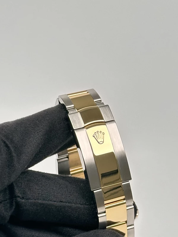 Rolex 41mm Steel and Yellow Gold 126333-0013 7