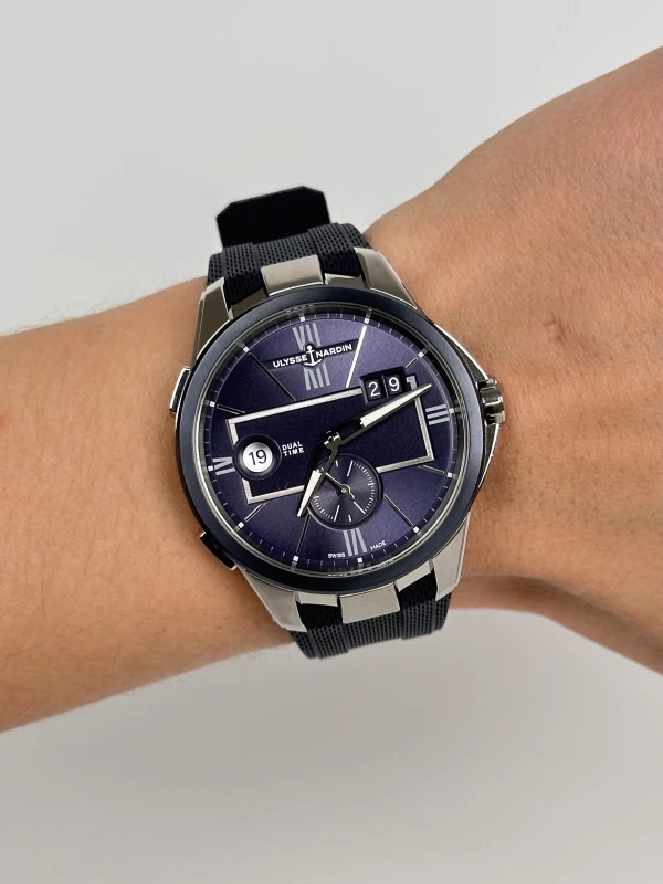 Ulysse Nardin Dual Time 42 mm 243-20-3/43 9