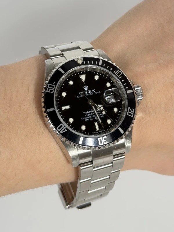 Rolex Date 40mm 16610 5