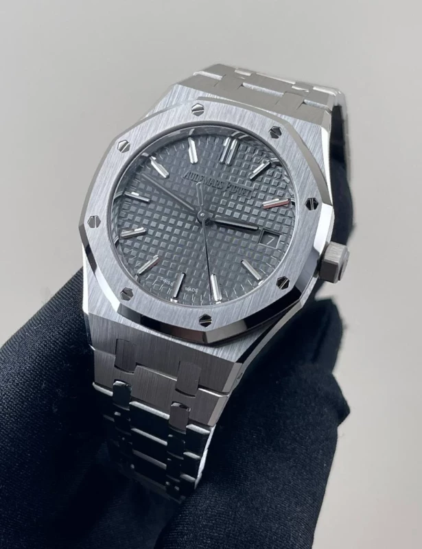 Audemars Piguet Royal Oak Selfwinding 37 mm 15550ST.OO.1356ST.07 2
