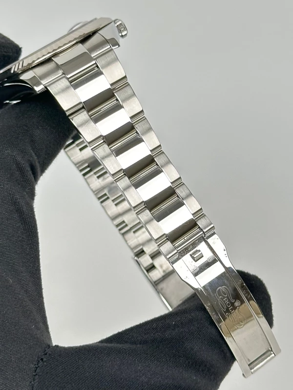 Rolex 41 mm, steel and white gold 126334-0015 6
