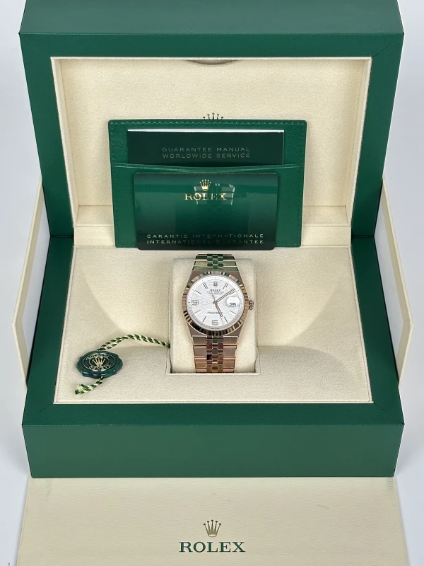 Rolex Land-Dweller 40 127335-0001 7