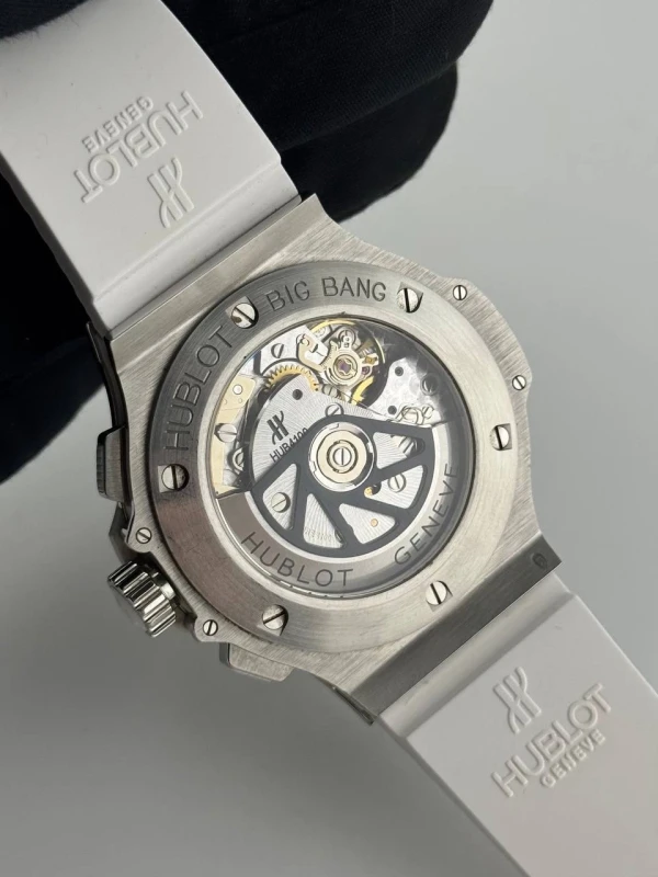 Hublot St. Moritz 44mm 301.SE.230.RW 6