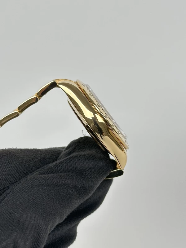 Rolex Cosmograph 40mm Yellow Gold 116528 bks 3