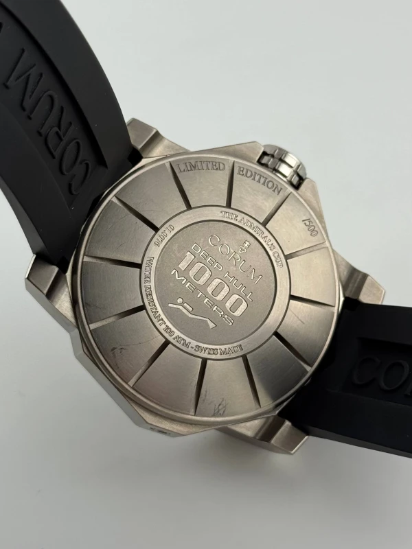 Corum Deep Hull 48 947.950.04/0371 AN12 9