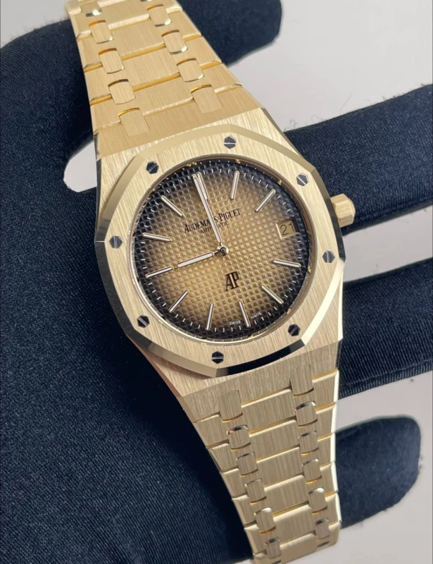Audemars Piguet Royal Oak Jumbo Extra-Thin 39 mm 16202BA.OO.1240BA.02 3