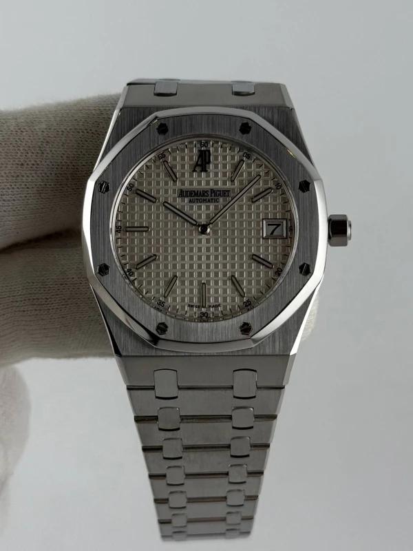 Audemars Piguet Extra-Thin 'Jumbo' 15202ST.OO.0944ST.01 3
