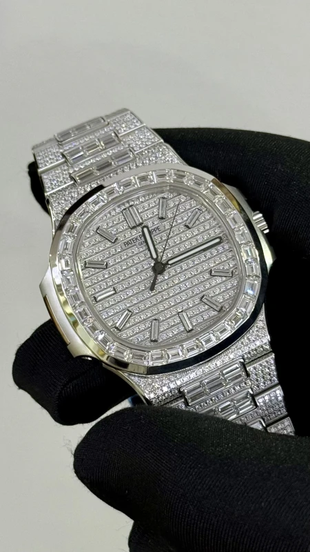 Patek Philippe NAUTILUS 5811/1460G-001 2