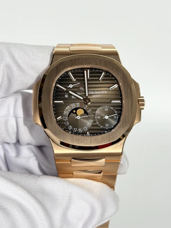 Patek Philippe NAUTILUS 5712/1R-001 3