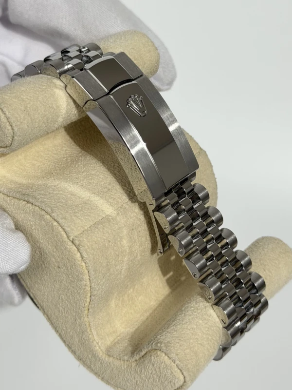 Rolex 41 mm, steel and white gold 126334-0018 4