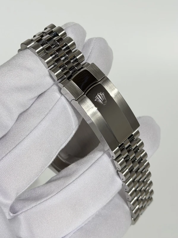 Rolex 41 mm, steel and white gold 126334-0004 3