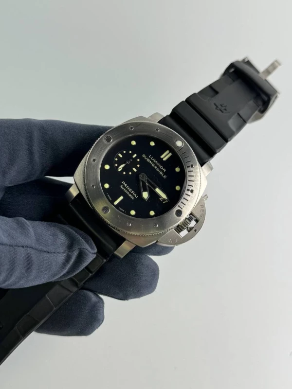Panerai Submersible 3 Days Automatic Titanio PAM00305 9