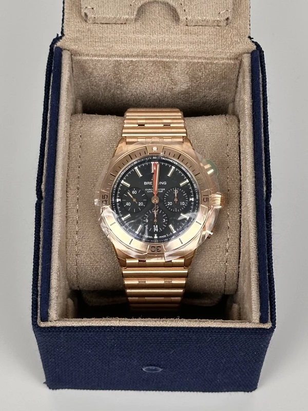 Breitling B01 42 RB0134101L1R1 5