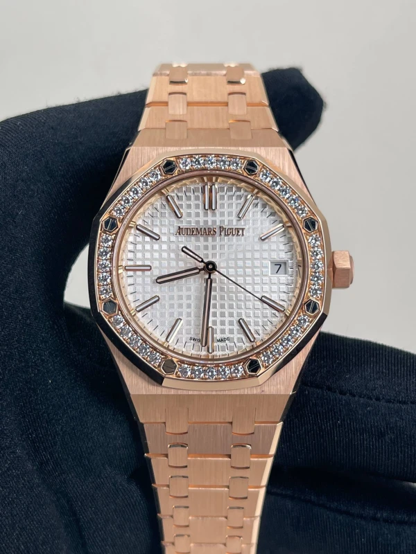 Audemars Piguet SELFWINDING 37 MM "50TH ANNIVERSARY" 15551OR.ZZ.1356OR.01 5