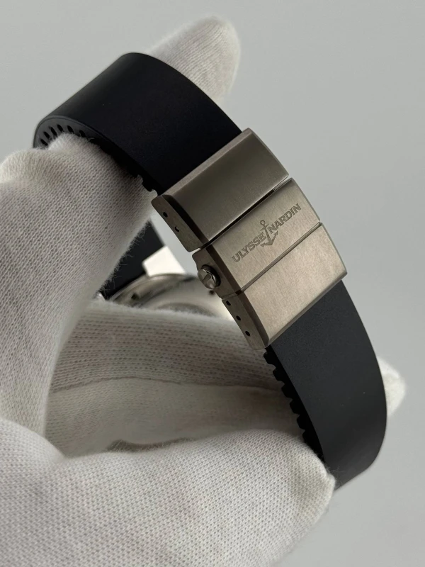 Ulysse Nardin Maxi Chronometer 43mm 263-67/42 6